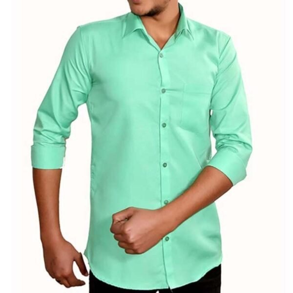 Baccote Men Slim Fit Solid Casual Shirt (Lite Green)
